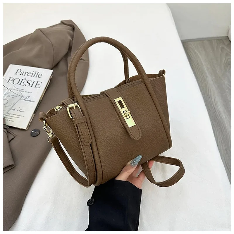 The Clara Handbag - Image 4