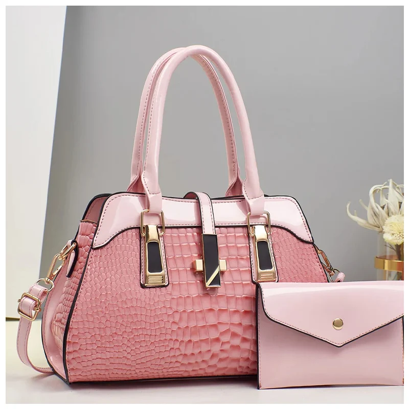 The Elizabeth Handbag - Image 7