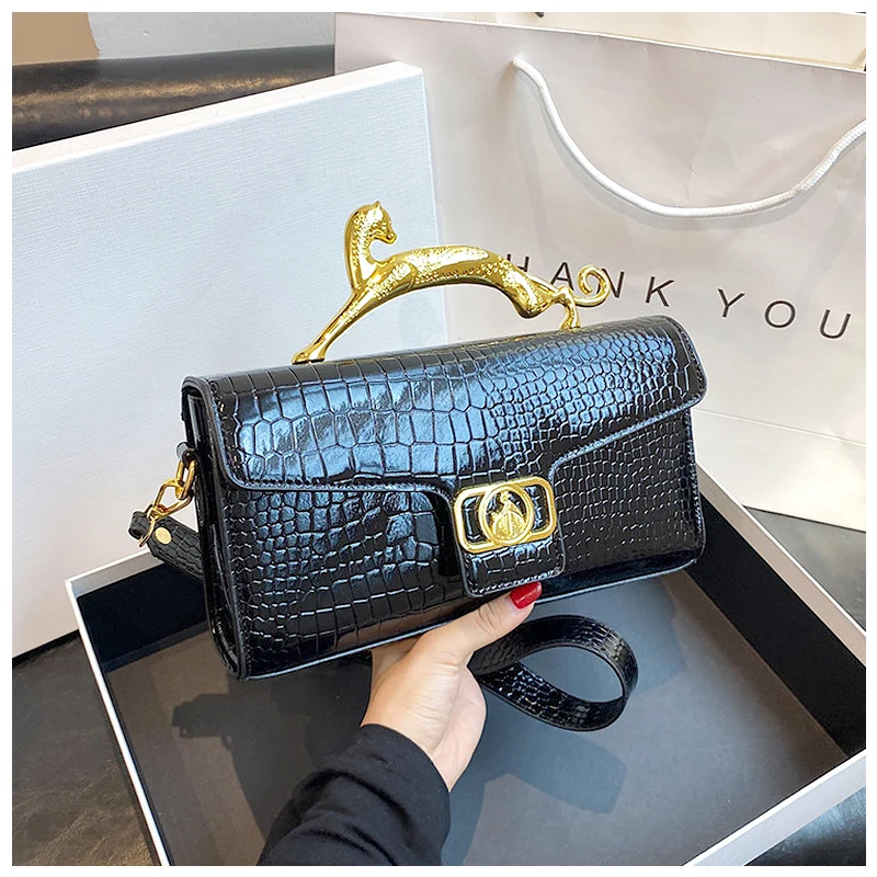 The Fonda Handbag - Image 17