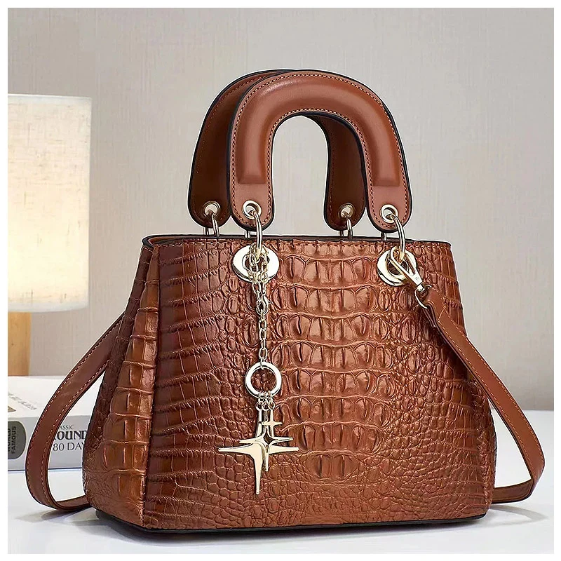 The Leonara Handbag - Image 6