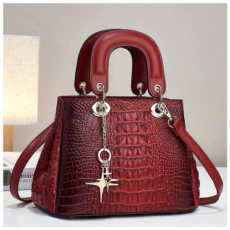 The Leonara Handbag - Image 8